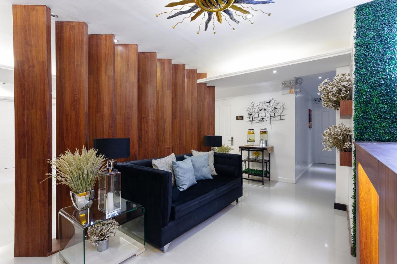 Nest Nano Suites Poblacion - Makati Макати Экстерьер фото